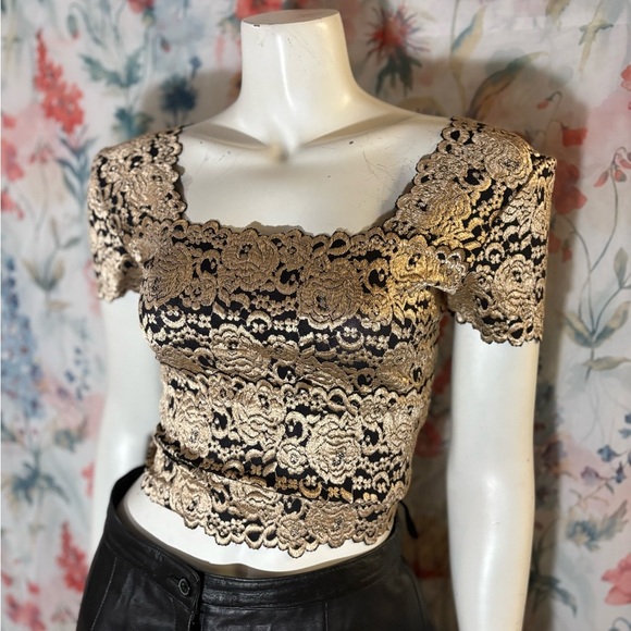 Vintage Elegant Lace Women Top - Picture 2 of 6